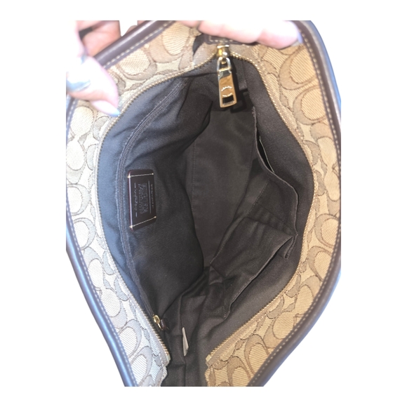 COACH NWOT F58282 OUTLINE SIGNATURE ZIP TOP TOTE Khaki Brown - Picture 13 of 16